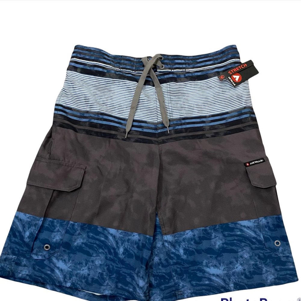 Airwalk  Shorts strech blue and grey ,New .